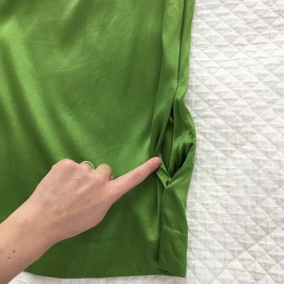 DKNY silk sleeveless blouse, size 6 - Picture 5 of 8